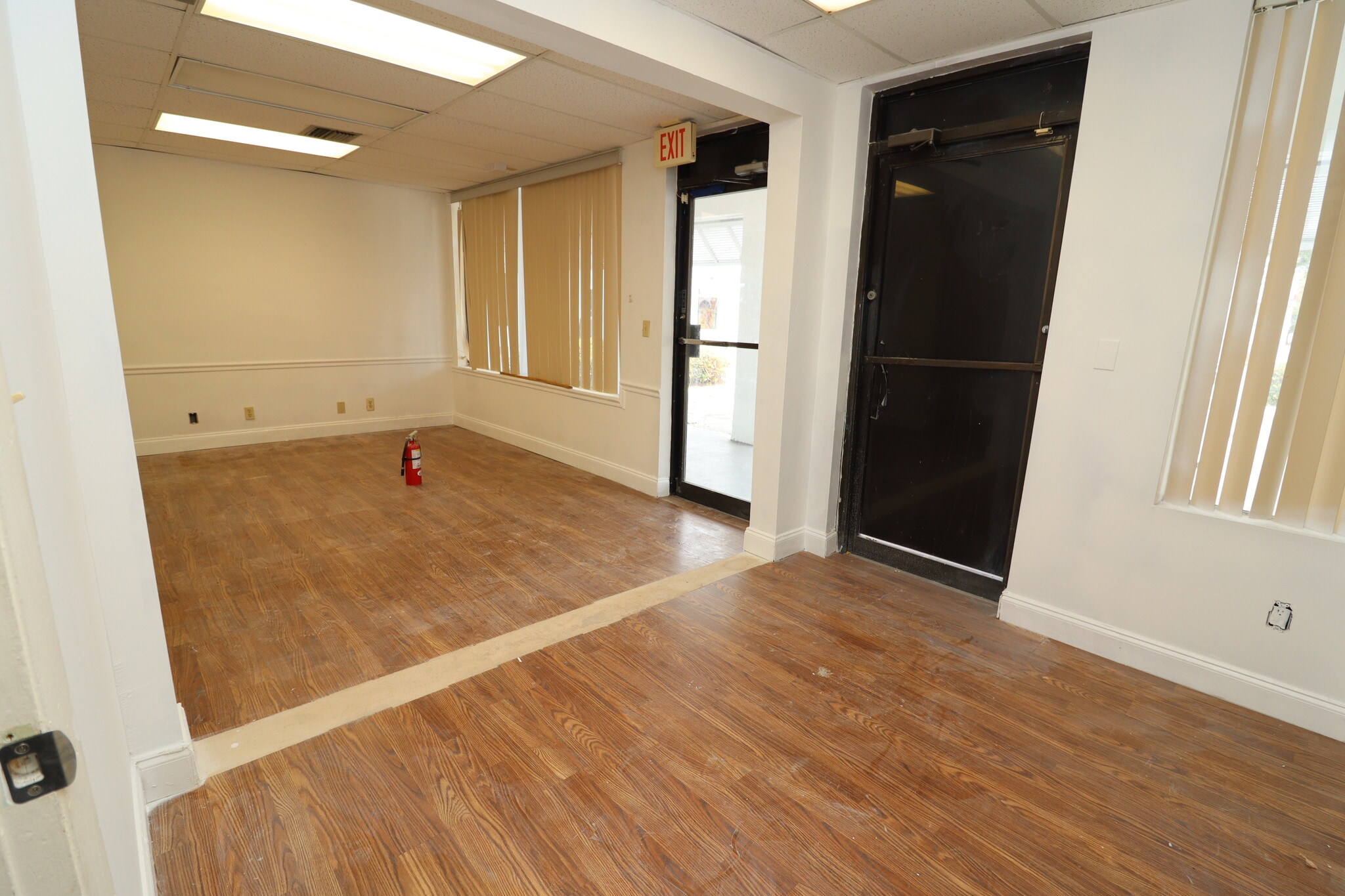 6731-6755 Sunset Strip, Sunrise, FL à louer Photo intérieure– Image 1 sur 15