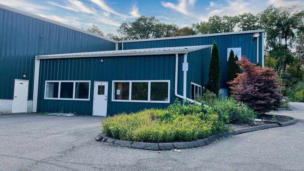45 Ozick Dr, Durham, CT à louer - Photo de l’immeuble – Image 2 sur 4