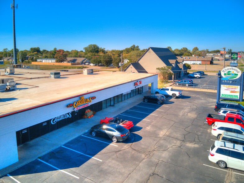 13330 S Memorial Dr, Bixby, OK à louer - Photo de l’immeuble – Image 1 sur 16