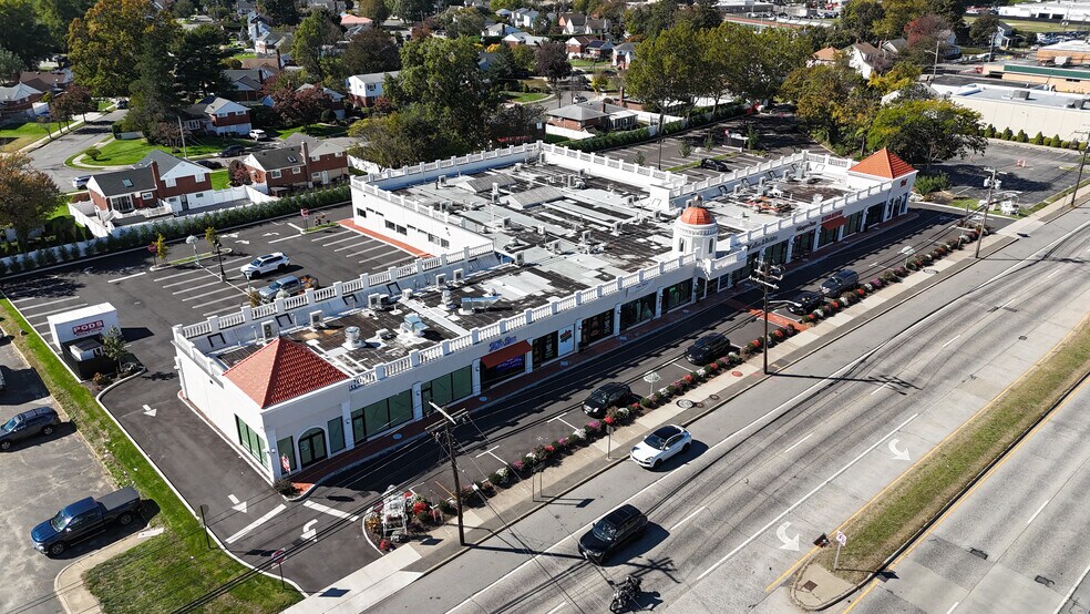 350 S Broadway, Hicksville, NY à louer - Photo de l’immeuble – Image 3 sur 9