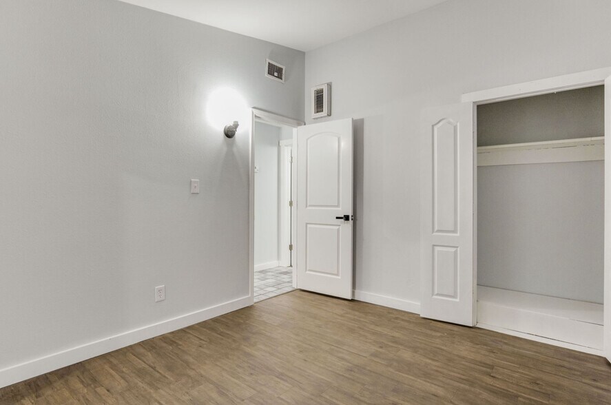 815 Beverly Pky, Pensacola, FL à louer - Photo intérieure – Image 3 sur 6