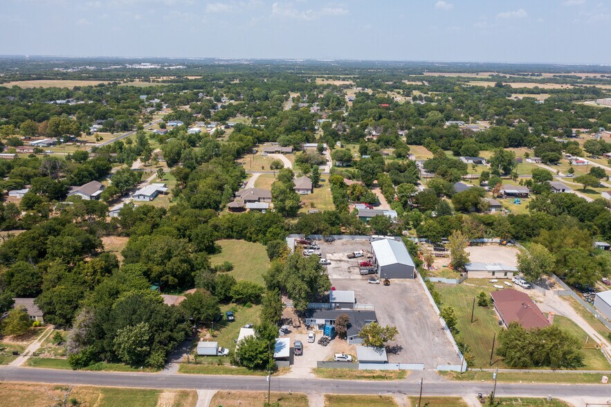 1222 Jackson St, Red Oak, TX à vendre - Photo de l’immeuble – Image 3 sur 29