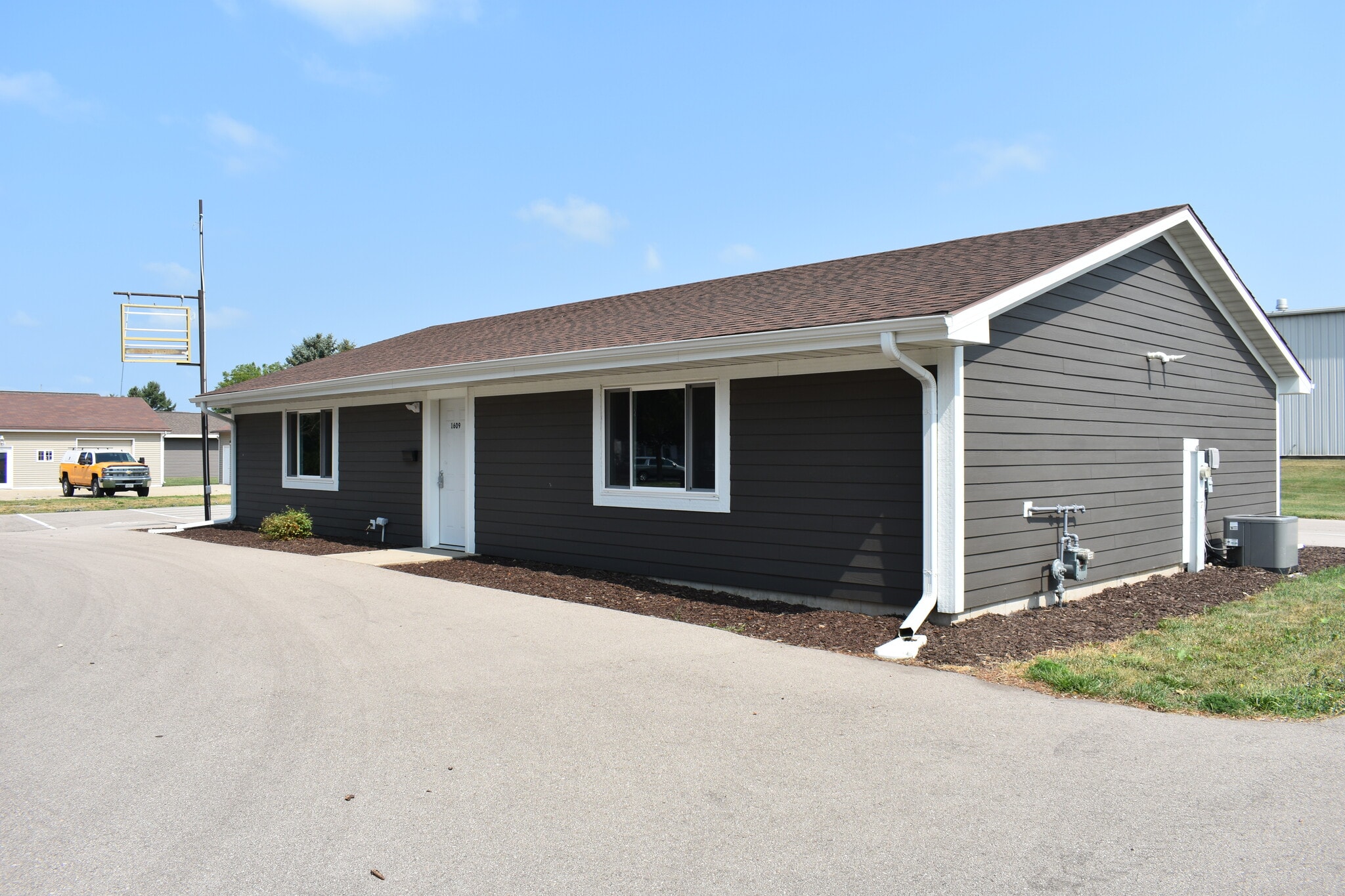1609 Plainfield Ave, Janesville, WI à louer Photo intérieure– Image 1 sur 17