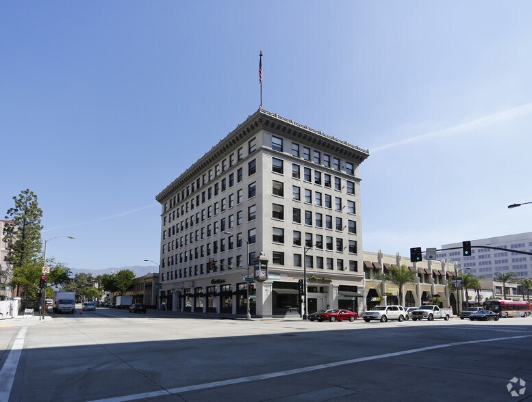 225 E Colorado Blvd, Pasadena, CA à louer - Photo principale – Image 1 sur 43