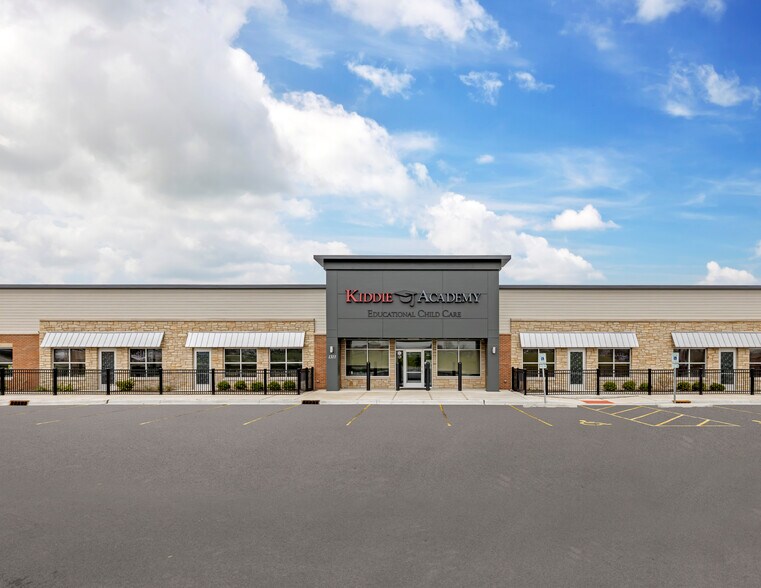 1311 W Airport Rd, Romeoville, IL à vendre - Photo de l’immeuble – Image 2 sur 6