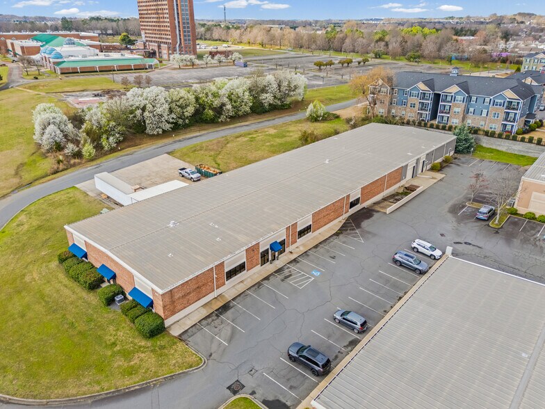 8190 Regent Pky, Fort Mill, SC à louer - Aérien – Image 3 sur 40