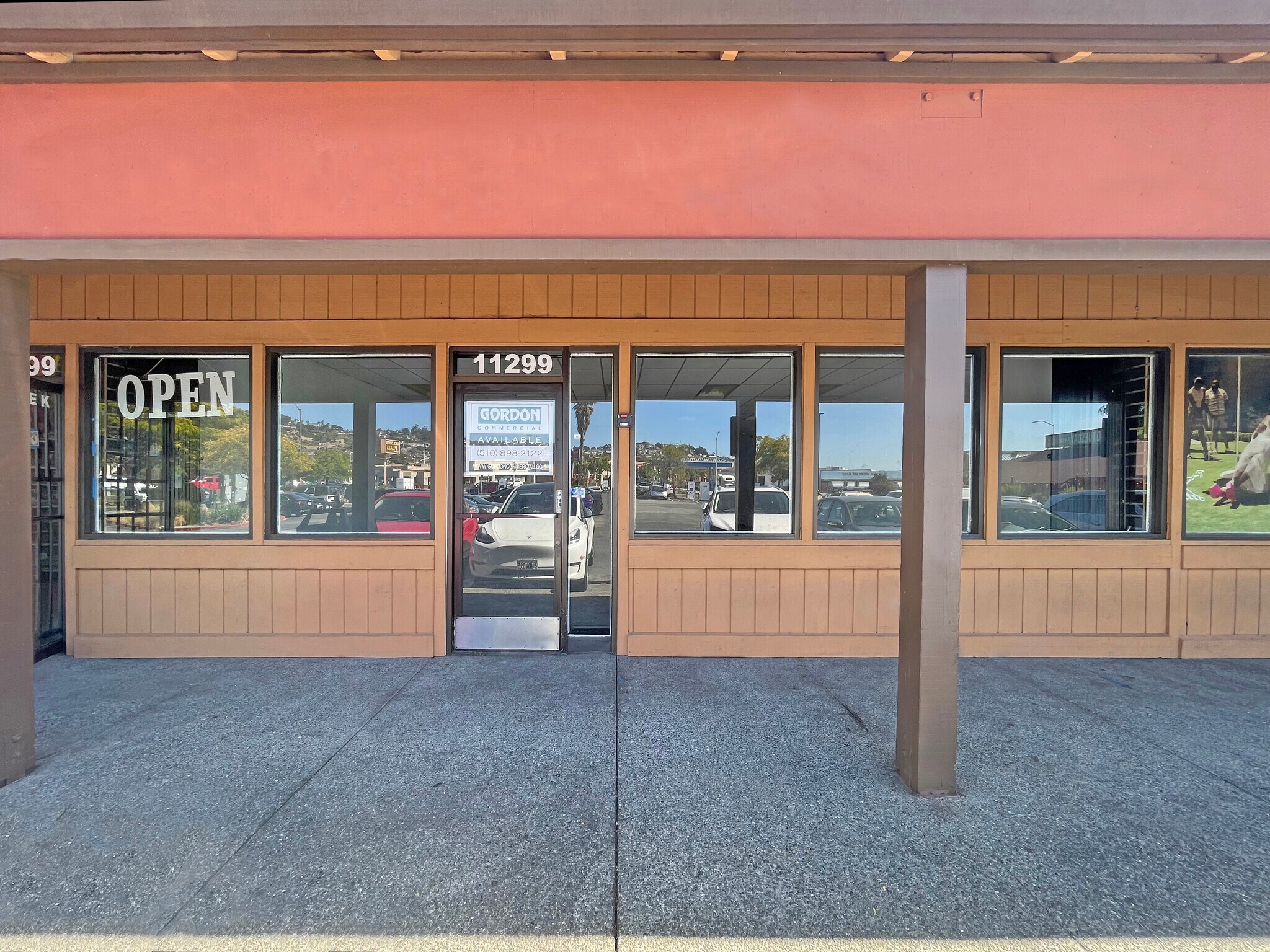 11299 San Pablo Ave, El Cerrito, CA à louer Photo de l’immeuble– Image 1 sur 12