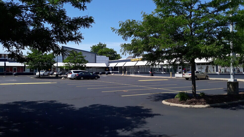 2480-2512 E 40th St, Cleveland, OH à vendre - Photo de l’immeuble – Image 2 sur 9