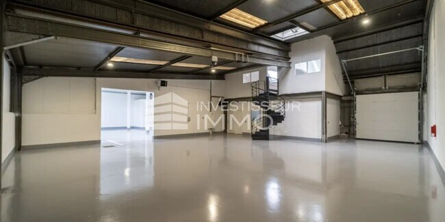 Plus de détails pour Bureau à louer