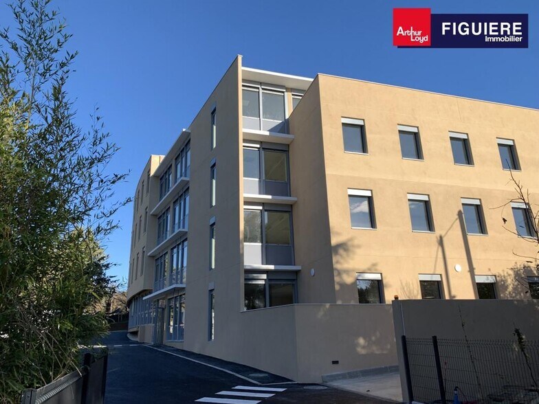 560 Avenue Du Club Hippique, Aix-en-Provence à louer - Photo de l’immeuble – Image 3 sur 14