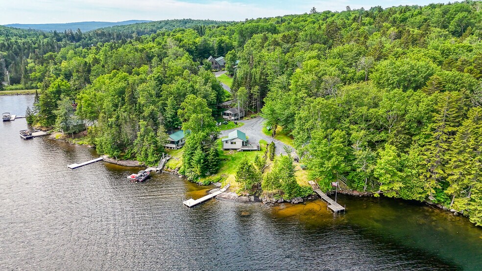 15 Lower Wilson Pond Rd, Greenville, ME à vendre - Aérien – Image 3 sur 91