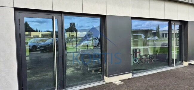 Plus de détails pour Bureau à louer