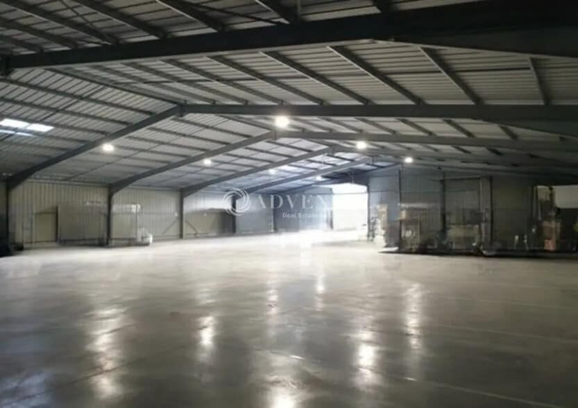 Local d'activités dans Spay à vendre - Photo de l’immeuble – Image 2 sur 3