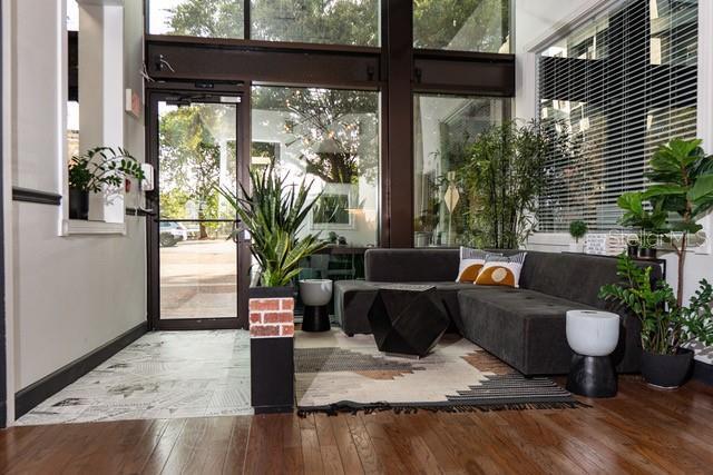 1205 N Franklin St, Tampa, FL à louer - Photo intérieure – Image 3 sur 24