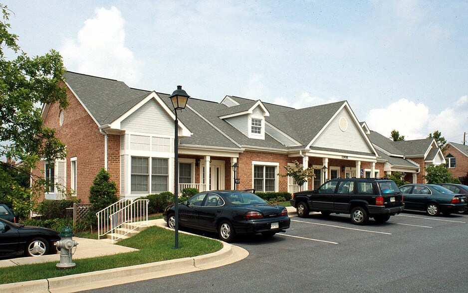 11908 Darnestown Rd, Gaithersburg, MD à vendre - Photo de l’immeuble – Image 2 sur 2