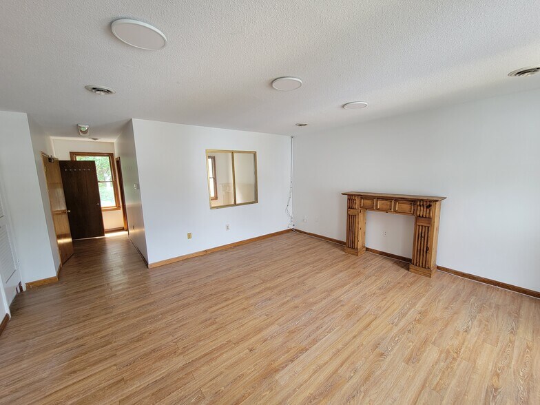 1501 Main St, Tewksbury, MA à louer - Photo intérieure – Image 3 sur 6