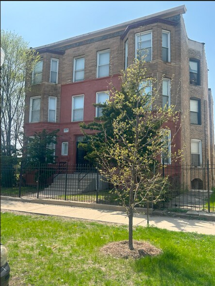 4622 S Indiana Ave, Chicago, IL à vendre - Photo de l’immeuble – Image 2 sur 13