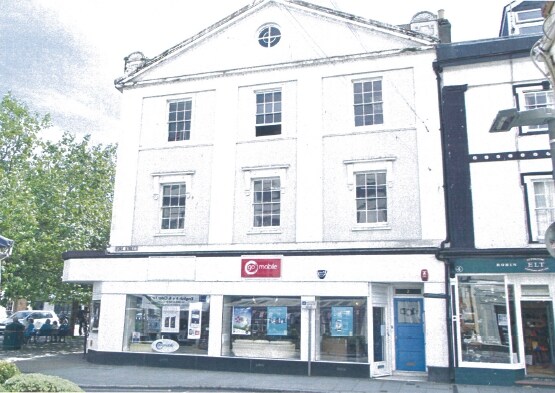 2 Fore St, Totnes à louer - Photo de l’immeuble – Image 1 sur 1