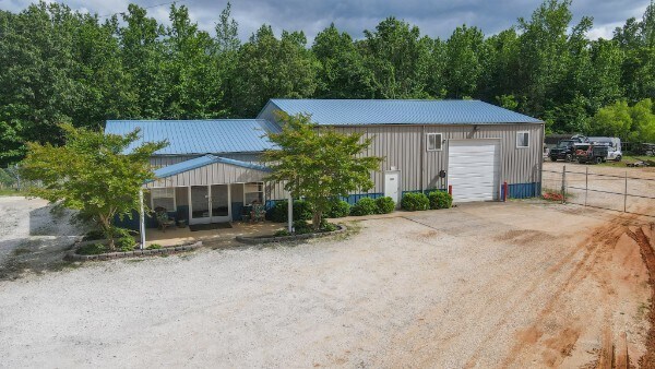 10610 Highway 79 N, Springville, TN à vendre - Photo principale – Image 1 sur 56