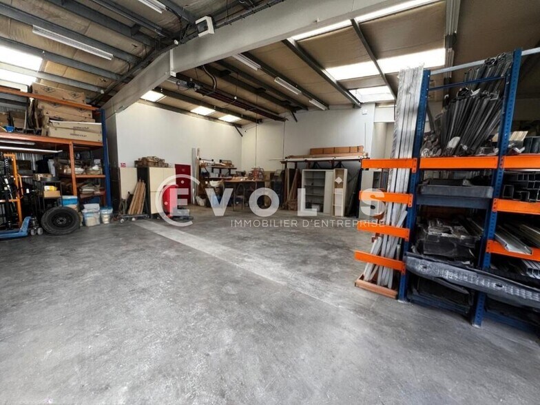 Local d'activités dans Villiers-sur-Orge à vendre - Photo de l’immeuble – Image 3 sur 15