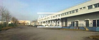 Plus de détails pour Local d'activités à louer