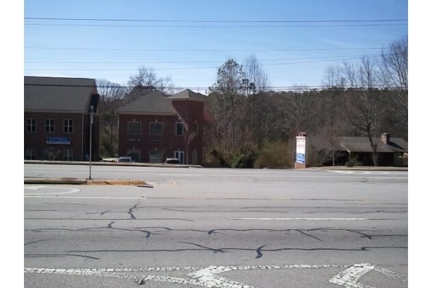 2586 Lawrenceville Suwanne Rd, Suwanee, GA à vendre - Photo de l’immeuble – Image 3 sur 11