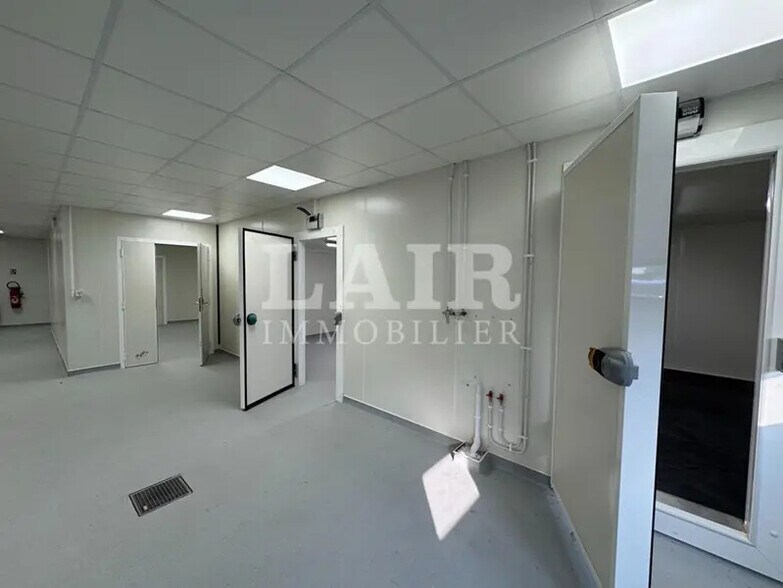 Local d'activités dans Argentan à vendre - Photo intérieure – Image 1 sur 12