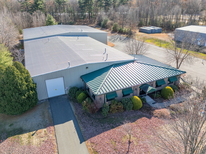 6 Industrial Pky, Easthampton, MA à louer - Photo de l’immeuble – Image 1 sur 21