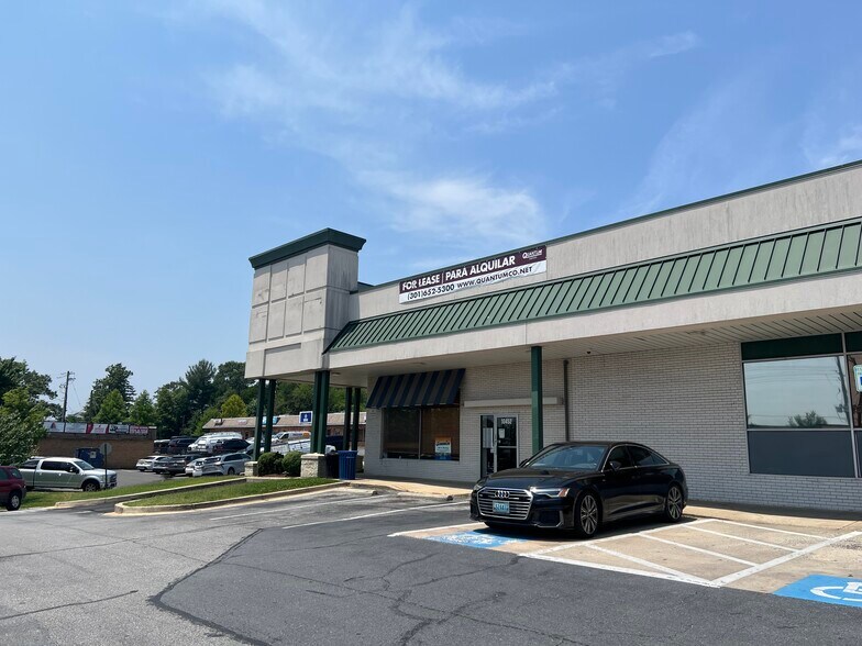 10452 Baltimore Ave, Beltsville, MD à louer - Photo de l’immeuble – Image 2 sur 3