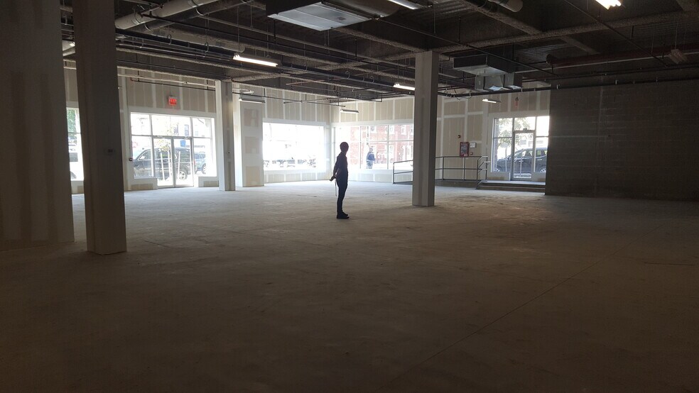 3617 13th Ave, Brooklyn, NY à louer - Photo intérieure – Image 3 sur 3