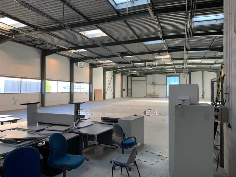 Industriel/Logistique dans Chaponnay à louer - Photo de l’immeuble – Image 2 sur 14