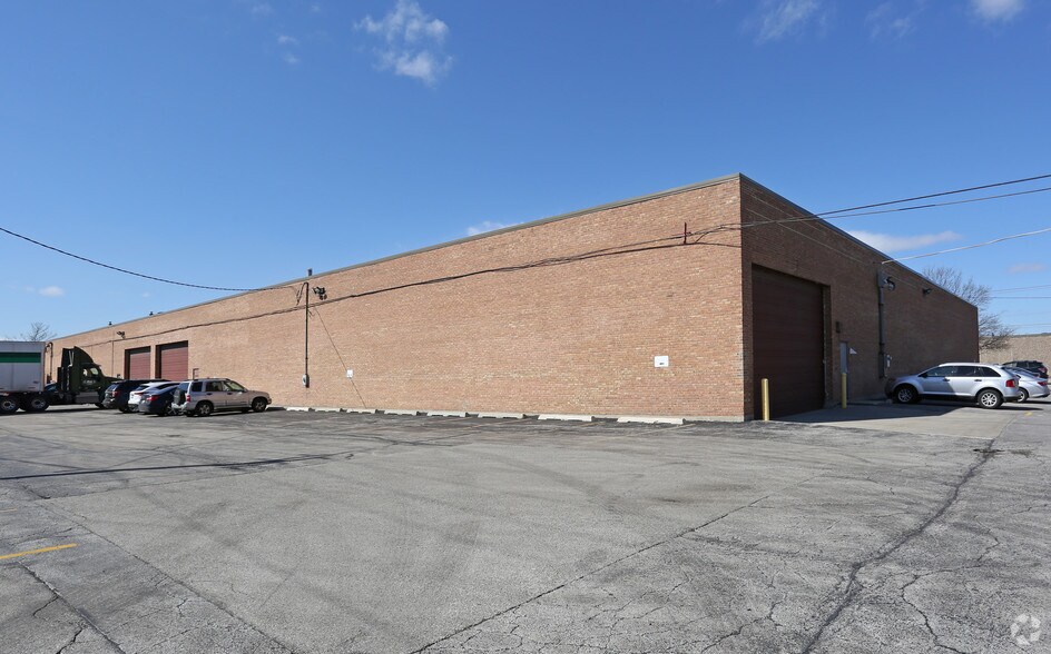 290-300 Beeline Dr, Bensenville, IL à louer - Photo de l’immeuble – Image 2 sur 3