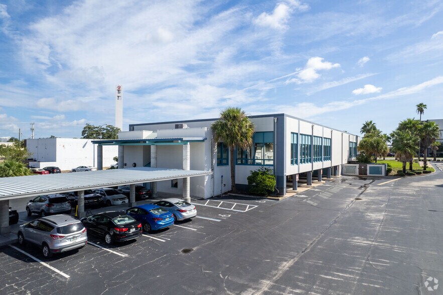 130 N Ridgewood Ave, Daytona Beach, FL à vendre - Photo de l’immeuble – Image 3 sur 24