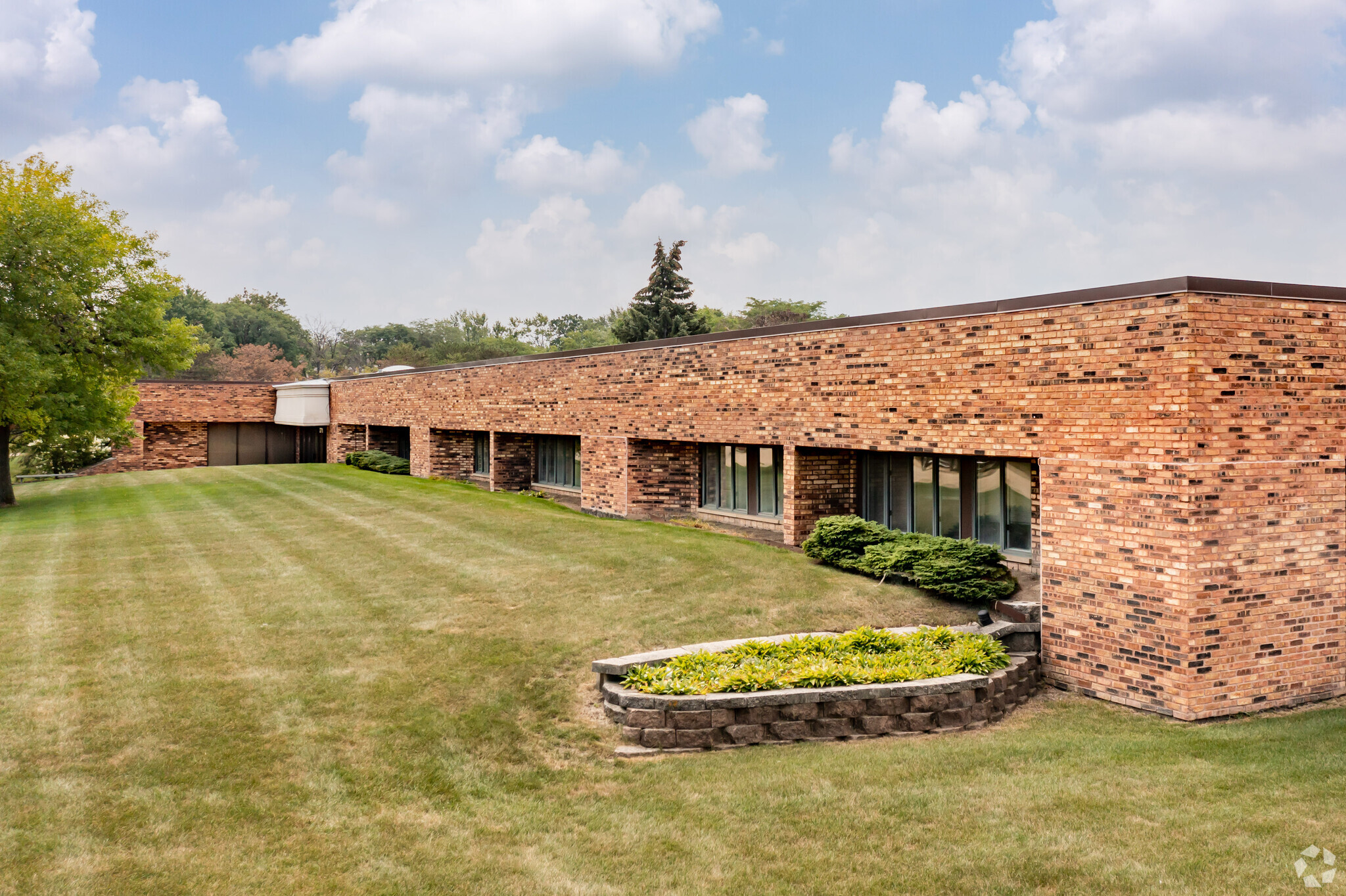 3710 Commercial Ave, Northbrook, IL à louer Photo de l’immeuble– Image 1 sur 5