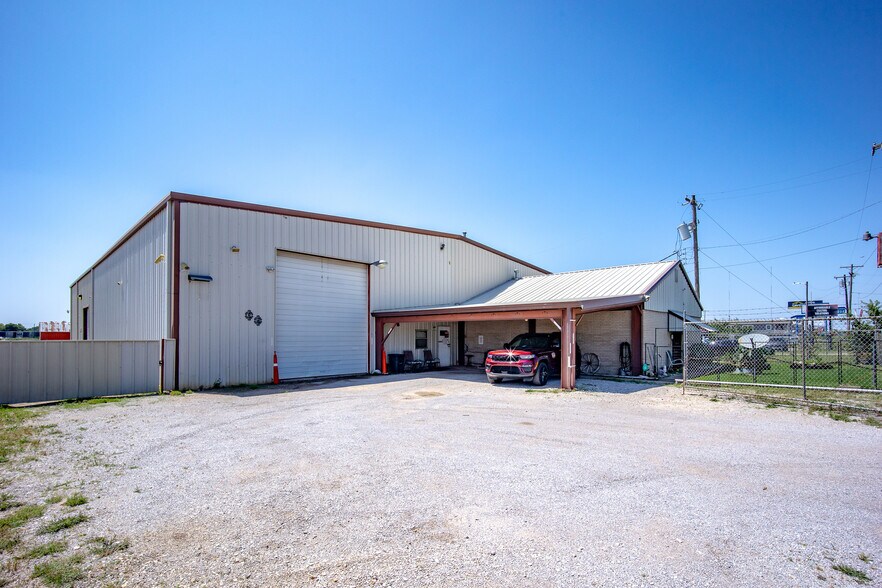 6209 S Shields Blvd, Oklahoma City, OK à vendre - Photo de l’immeuble – Image 3 sur 35