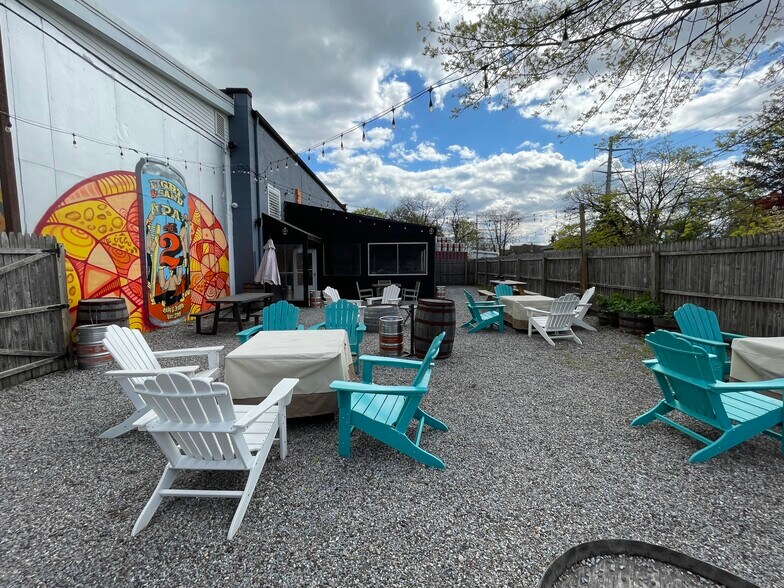 1003 N Evergreen Ave, Woodbury, NJ à vendre - Photo de l’immeuble – Image 3 sur 9