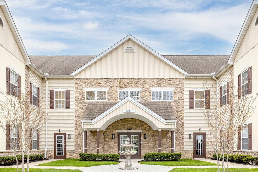 1221 N Church St, Moorestown, NJ à louer - Photo de l’immeuble – Image 2 sur 17