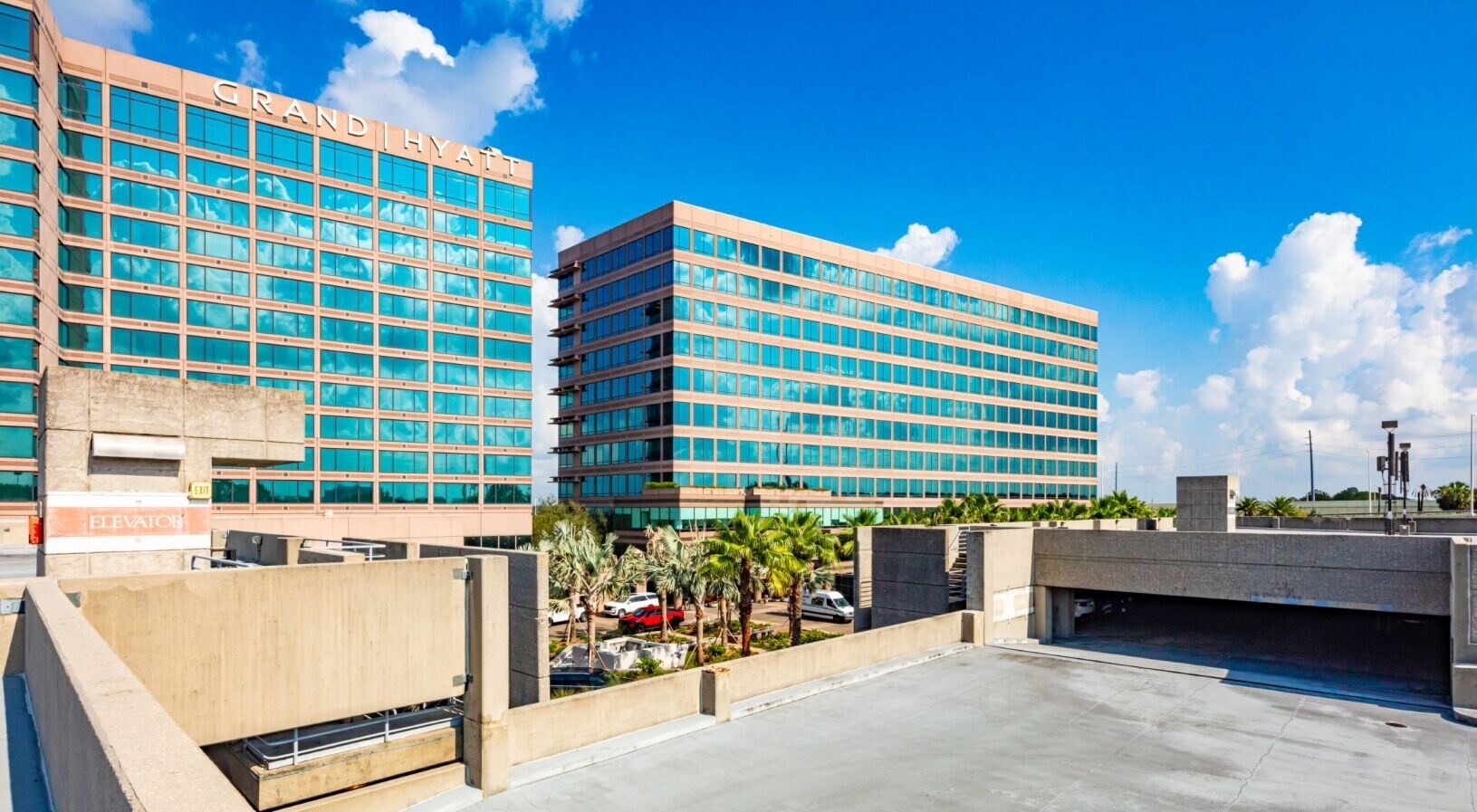 3000 Bayport Dr, Tampa, FL à louer Photo de l’immeuble– Image 1 sur 16