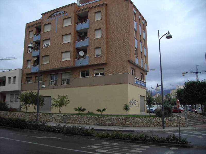 Bureau dans El Ejido, Almería à louer Photo de l’immeuble– Image 1 sur 7