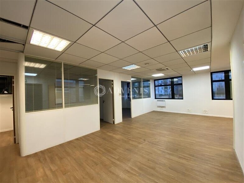 Bureau dans Issy-les-Moulineaux à louer - Photo intérieure – Image 3 sur 9