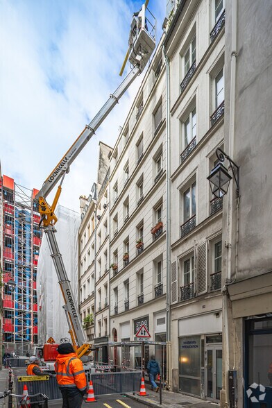 16 Rue Geoffroy L'Angevin, Paris à vendre - Photo principale – Image 1 sur 1