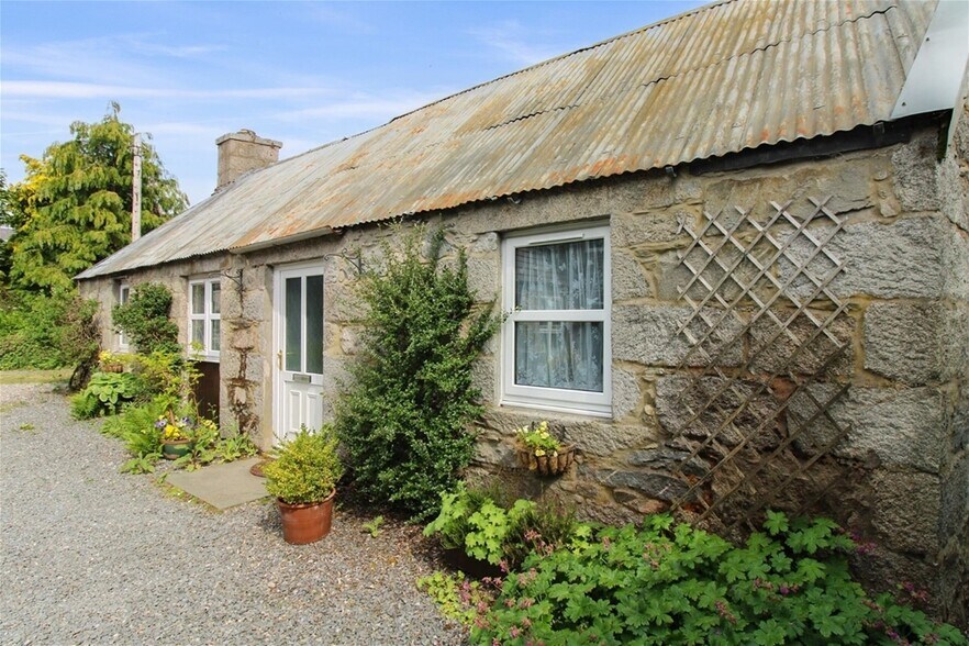 Willowbank Guest House and Willowbank Bothy, Grantown On Spey à vendre - Photo de l’immeuble – Image 2 sur 39