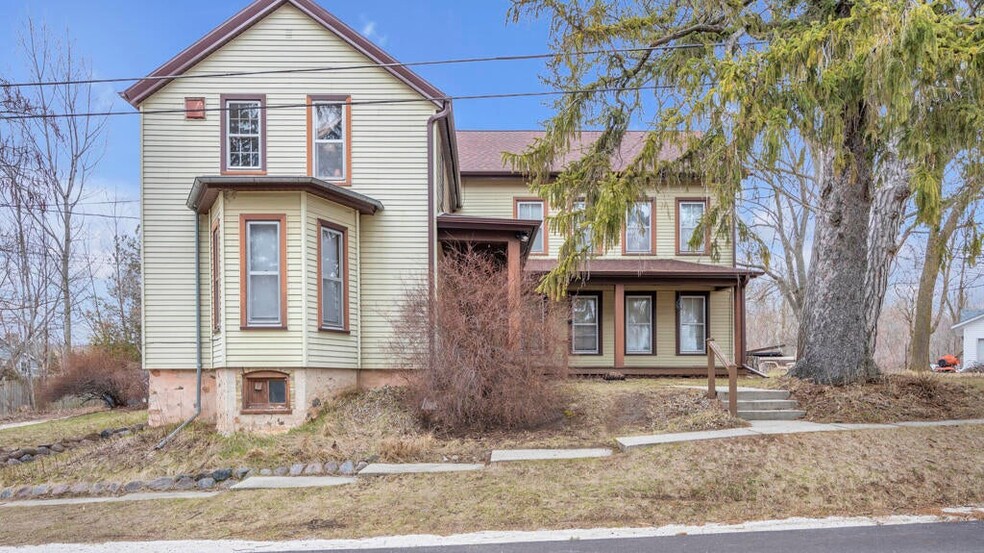 N8120 Franklin Rd, Plymouth, WI à vendre - Photo principale – Image 1 sur 14