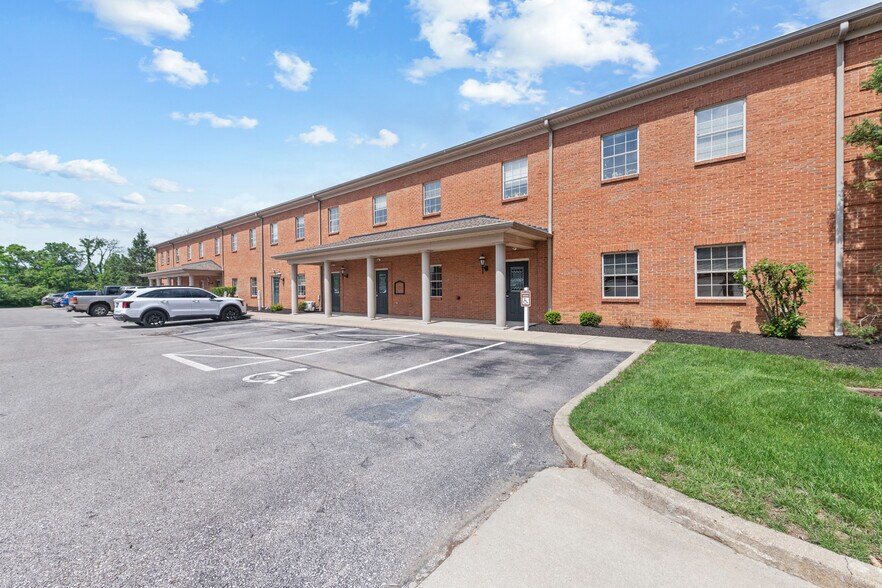2161-2181 Chamber Center Dr, Fort Mitchell, KY à louer - Photo de l’immeuble – Image 2 sur 3