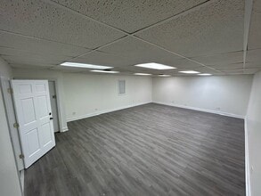 415 E Broad St, Columbus, OH à louer Photo intérieure– Image 1 sur 3