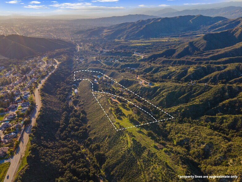 37400 Falling Springs Rd, Yucaipa, CA à vendre - Aérien – Image 1 sur 164