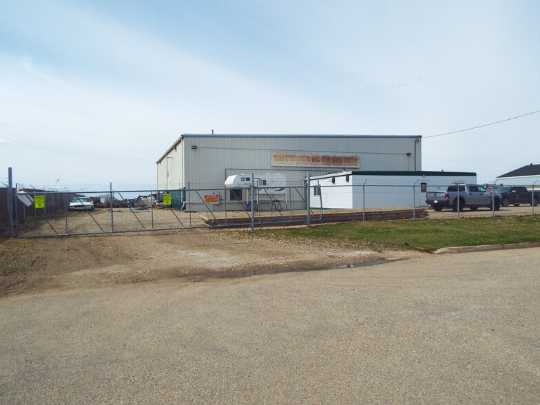 5902 44A St, Leduc, AB à vendre - Photo de l’immeuble – Image 2 sur 17