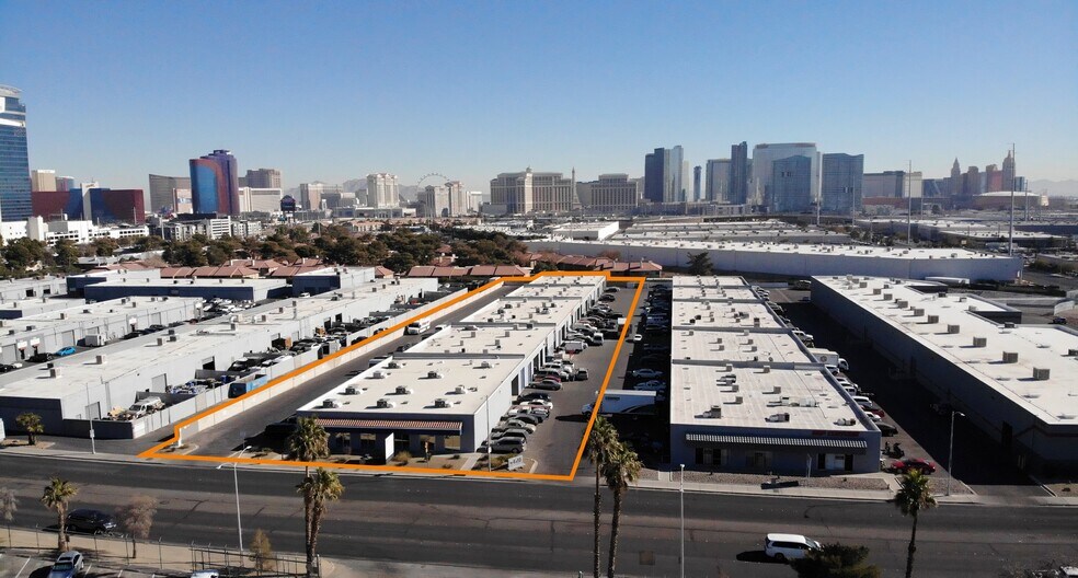4420 Arville St, Las Vegas, NV à louer - Photo de l’immeuble – Image 2 sur 5