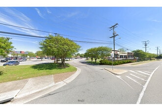 1110 N Main St, Suffolk, VA à louer Photo intérieure– Image 2 sur 2