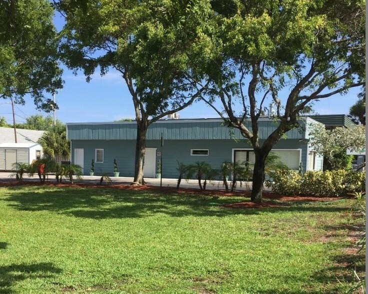 381 NE 5th Ave, Delray Beach, FL à vendre - Photo de l’immeuble – Image 2 sur 9